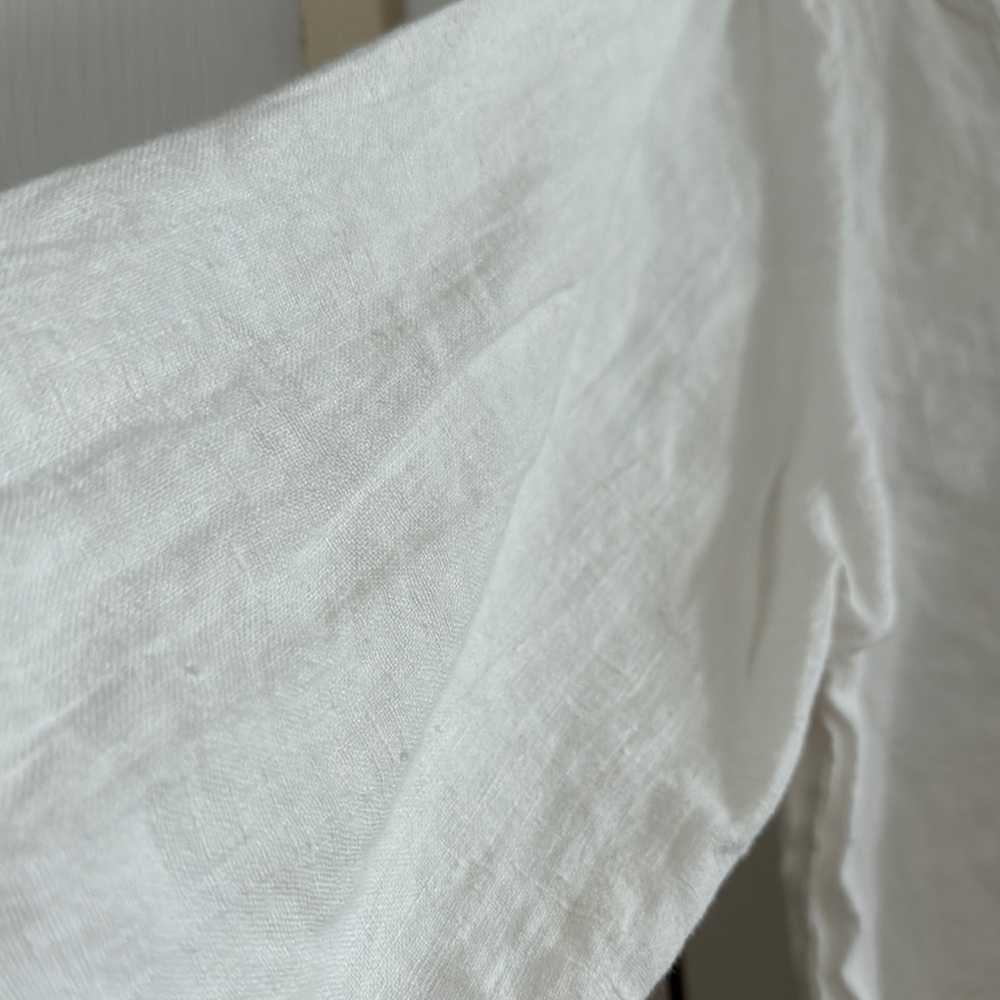 Hot Cotton 3/4 Sleeve Eyelet Linen Blouse - Picture 5 of 7